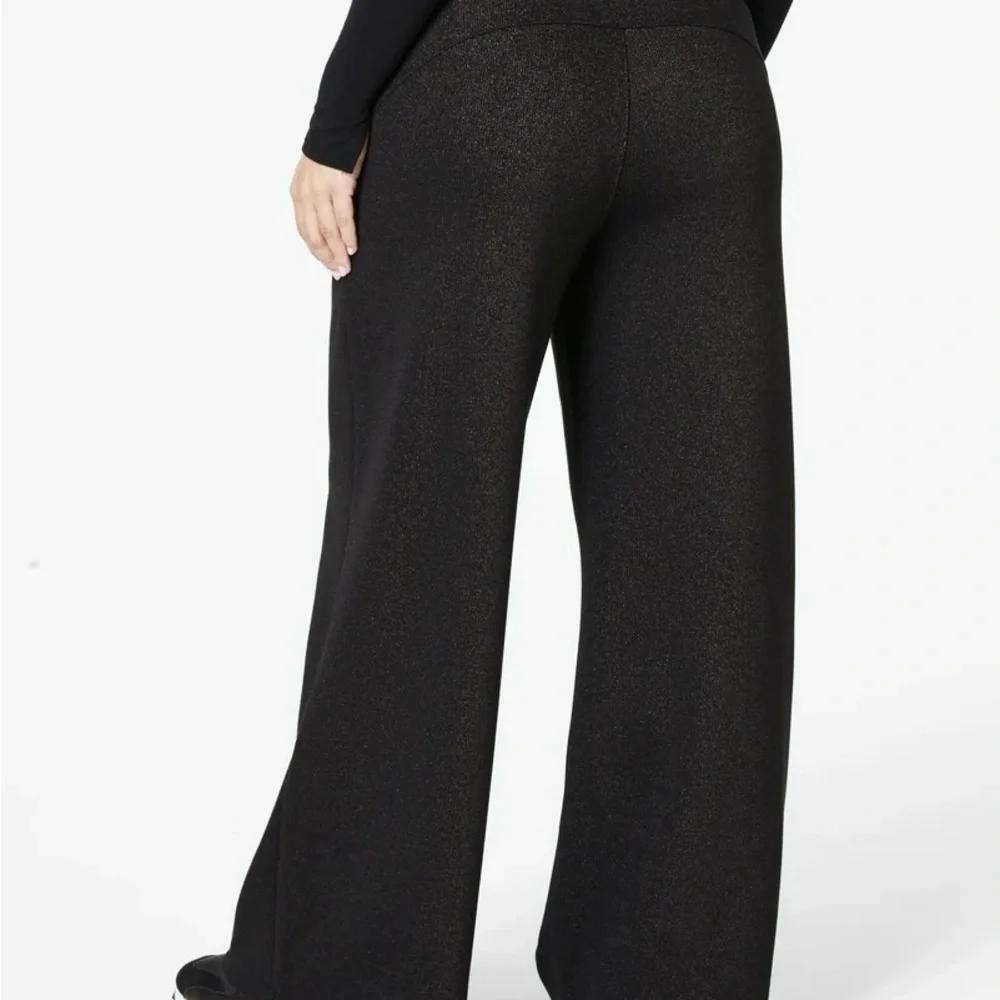 SPANX Black Wide-Leg Lounge Set with Half-Zip Pullover - Picture 6 of 9